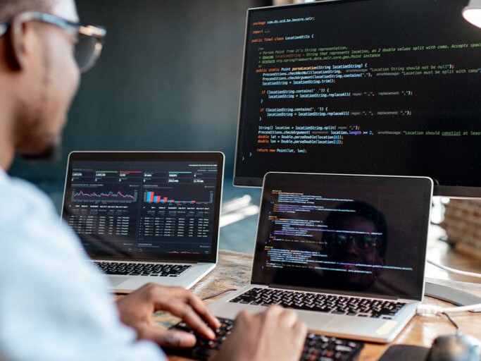 Software Engineer Full Stack Project Profesiona