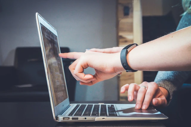 Jasa Pembuatan Website di Denpasar – Ultimate Guide Perbedaan Website Profesional Sinar Teknologi Indonesia Dibanding Jasa Lain