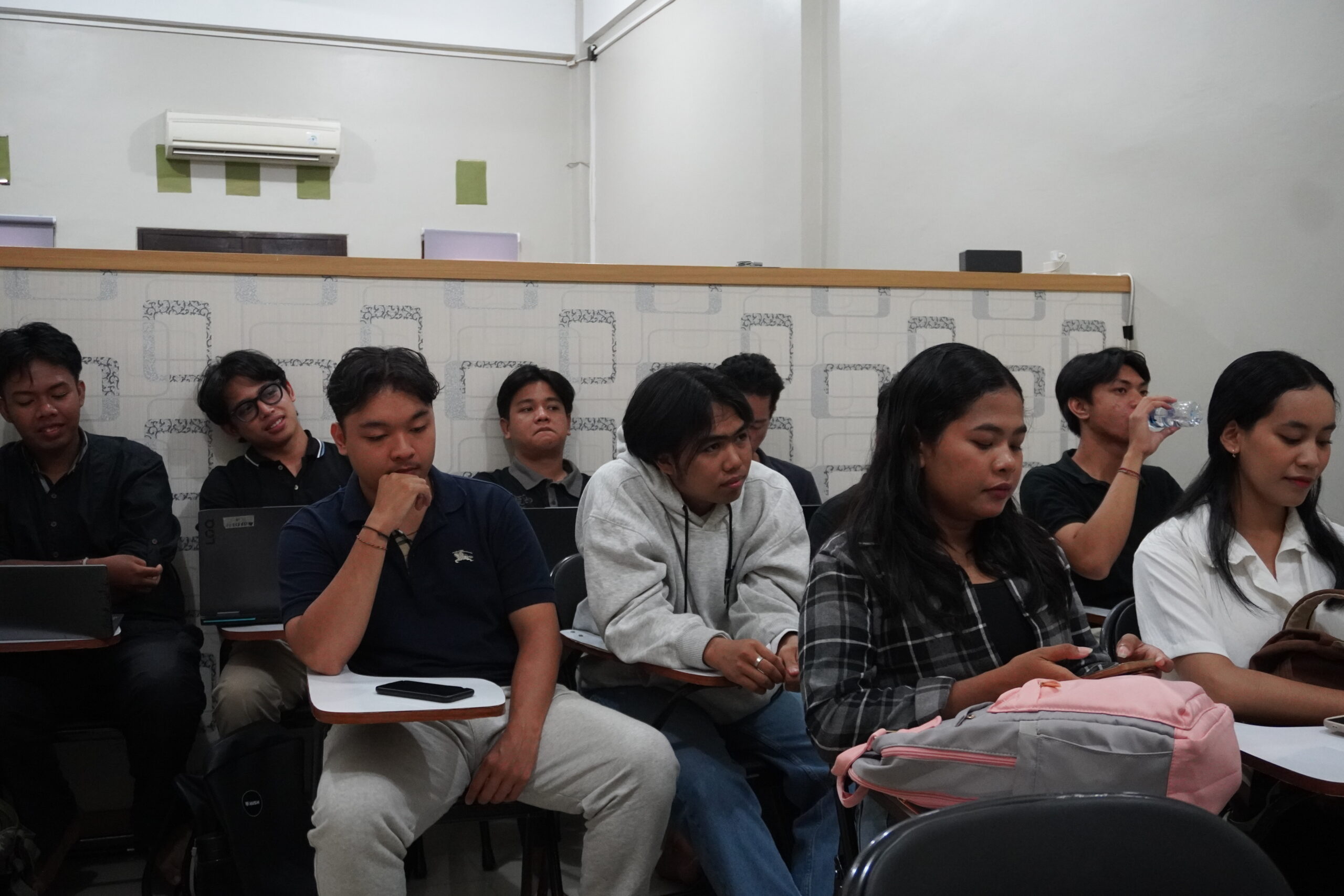 COMPLETE! Belajar Logika Coding Fun: Panduan Pemula Menguasai Dasar Pemrograman