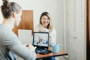 bisnis online pakai website