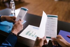 CV pengembangan perangkat lunak Bali dengan layanan audit kode (Code Review) profesional